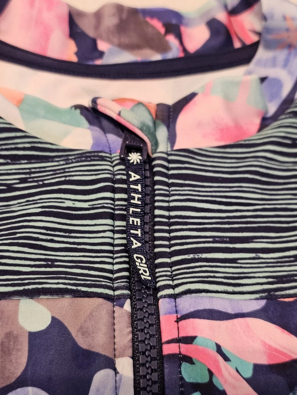 Athleta Girl Long Sleeve One Piece Swimsuit Rashguard Floral Navy Sz XL 14 Euc